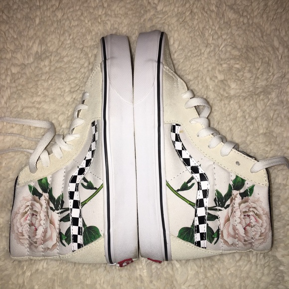 Vans - Picture 4 of 8